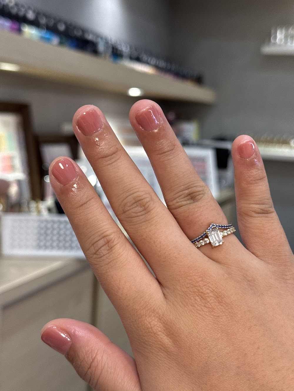 YOUNG Waxing & Nails - Midvalley JB (Level 2 Outlet)